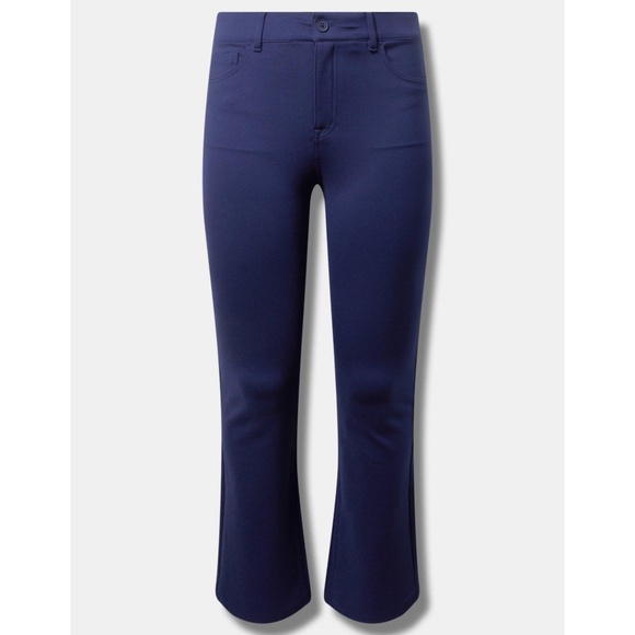 NWT Torrid Bombshell Boot Studio Luxe Ponte High-Rise Pant Size 24 Short - Picture 3 of 15